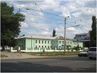 Входная группа Школа №13 в Симферополе.  Евпаторийское шоссе,  39