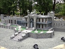 Крым в миниатюре на ладони, парк (Бахчисарайский парк)