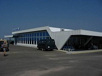 Входная группа Аэропорт Севастополя Бельбек.  Качинское шоссе,  44, корпус  А