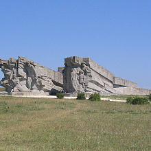 Аджимушкайские каменоломни, (Музей истории обороны Аджимушкайских каменоломен)